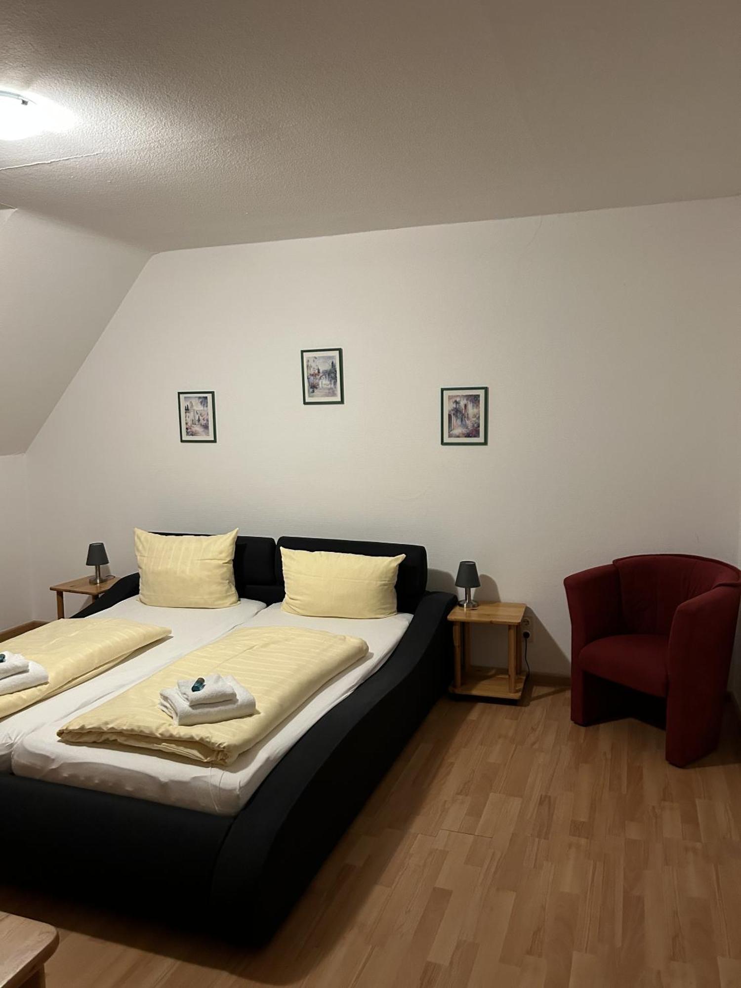 Hotel Landgasthof Zum Kaffelstein Kreuzwertheim Rum bild